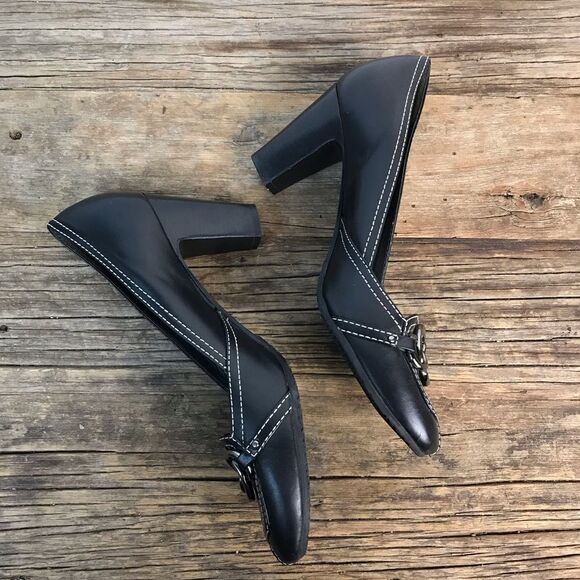 Arturo Chiang Black Heels Chain Detail 9M - Picture 3 of 8